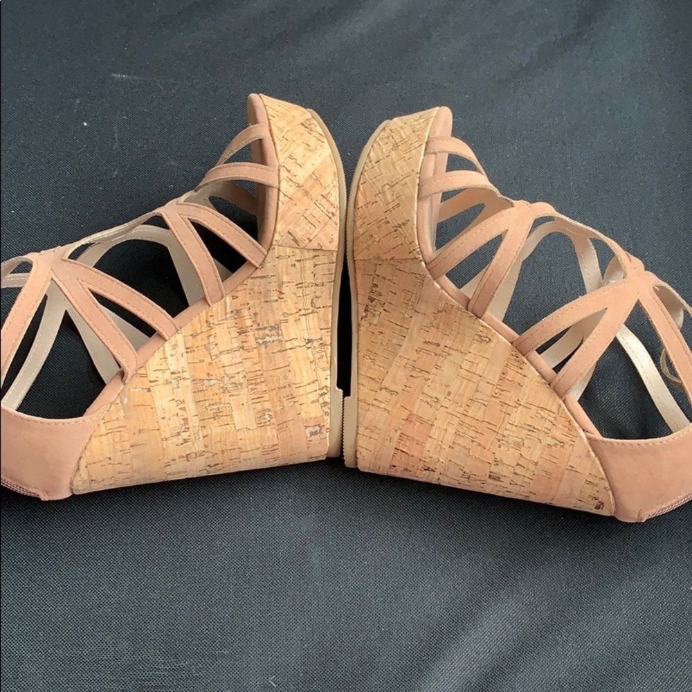 ๐ Suede Wedges ๐ - Picture 4 of 6